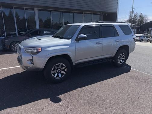 2021 Toyota 4Runner TRD OFF ROAD