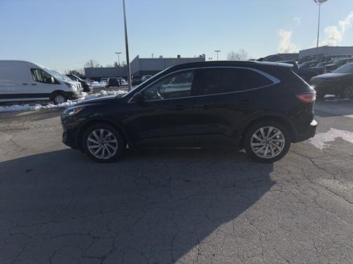 2021 Ford Escape TITANIUM