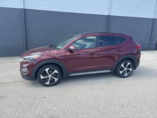 Ruby Wine 2017 Hyundai TUCSON VALUE