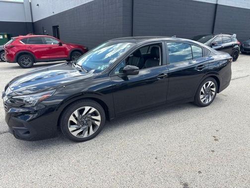 Crystal Black Silica 2024 Subaru Legacy LIMITED