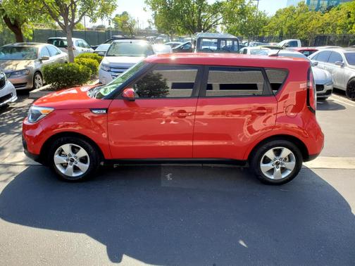 Photo 5 of 25 of 2019 Kia Soul Base