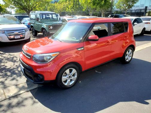 Photo 4 of 25 of 2019 Kia Soul Base