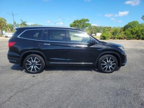 Black 2019 Honda Pilot Touring 8-Passenger