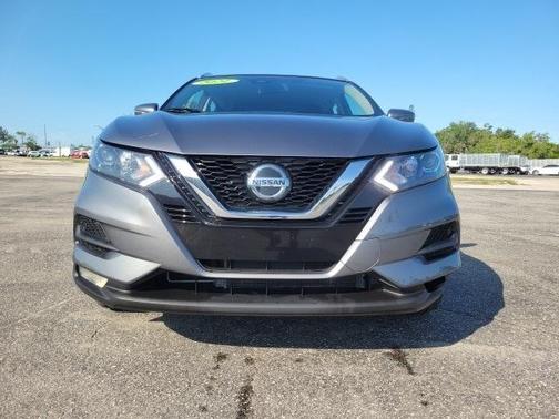 2021 Nissan Rogue Sport SV