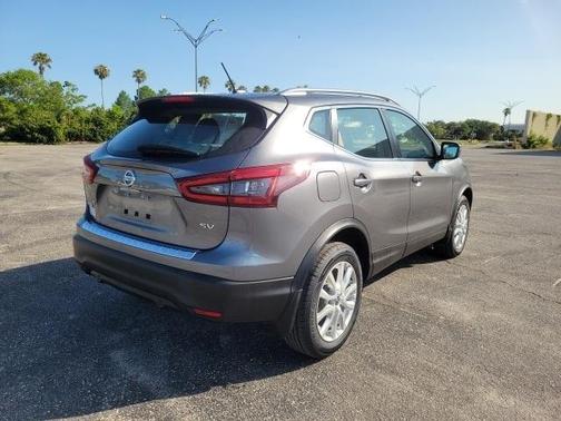 2021 Nissan Rogue Sport SV