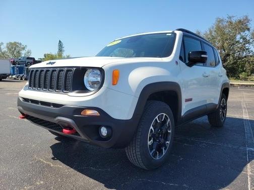 2023 Jeep Renegade Trailhawk