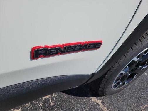 2023 Jeep Renegade Trailhawk