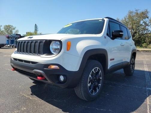 2023 Jeep Renegade Trailhawk