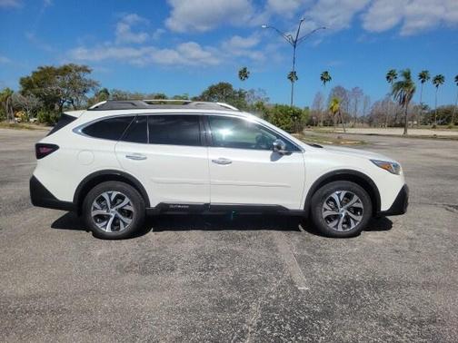 2022 Subaru Outback Touring