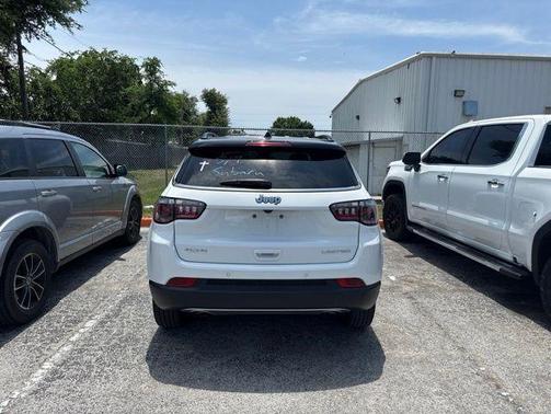 Bright White Clearcoat 2023 Jeep Compass Limited