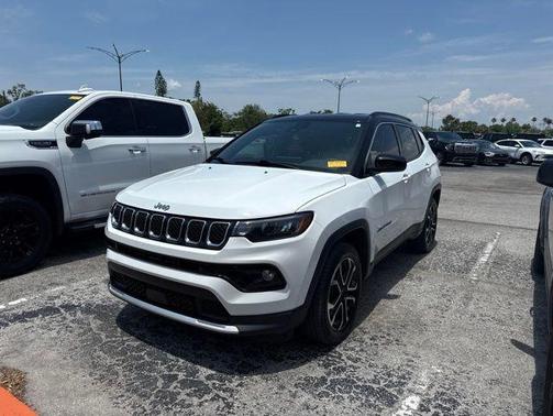Bright White Clearcoat 2023 Jeep Compass Limited