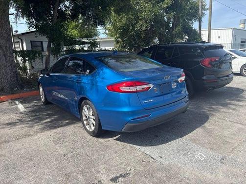 Blue 2019 Ford Fusion SE