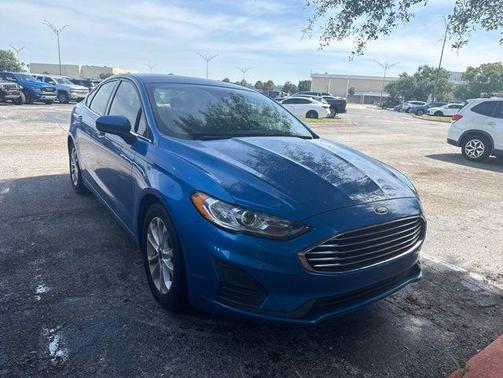 Blue 2019 Ford Fusion SE