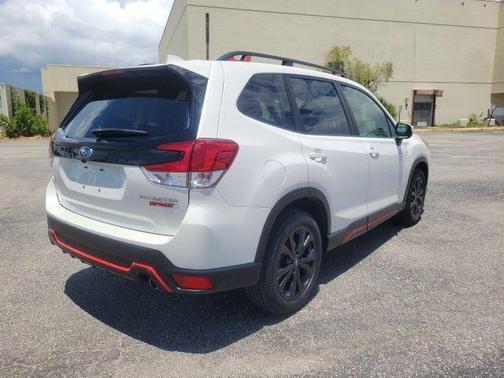 Crystal White Pearl 2023 Subaru Forester Sport