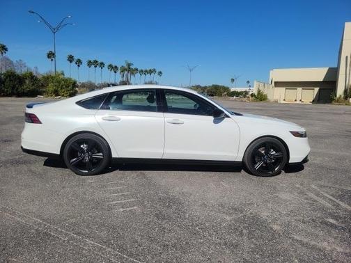 2024 Honda Accord Hybrid Sport-L