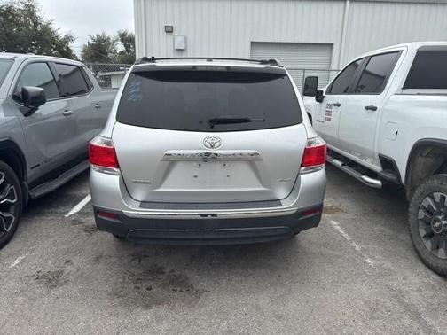 2012 Toyota Highlander SE