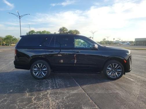2024 Cadillac Escalade Sport