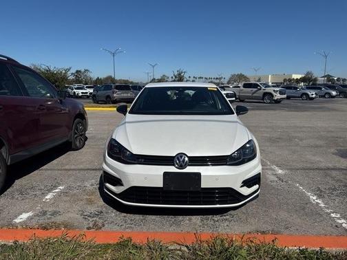 2018 Volkswagen Golf R 2.0T w/DCC & Navigation