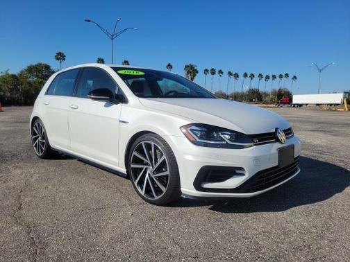 2018 Volkswagen Golf R 2.0T w/DCC & Navigation