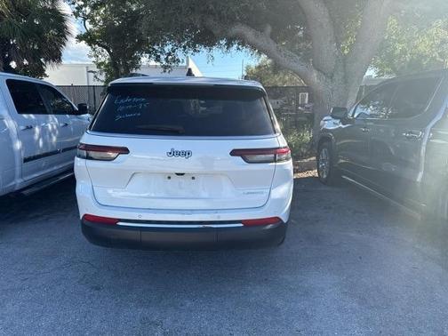 2023 Jeep Grand Cherokee L Laredo