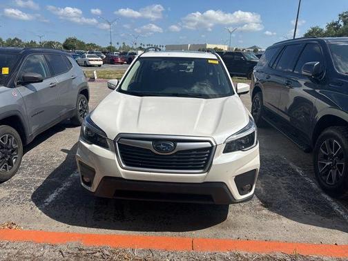 Crystal White Pearl 2021 Subaru Forester Premium