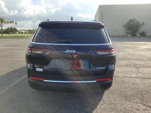 2022 Jeep Grand Cherokee L Laredo