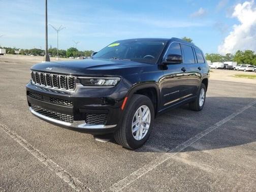 2022 Jeep Grand Cherokee L Laredo