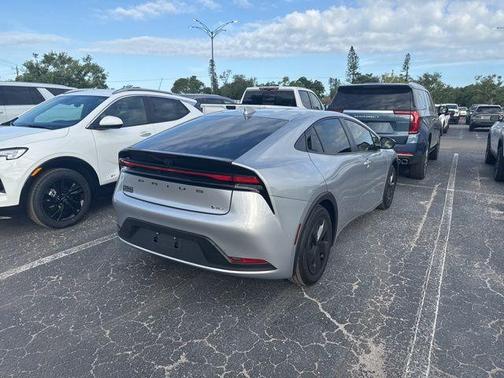 2024 Toyota Prius LE