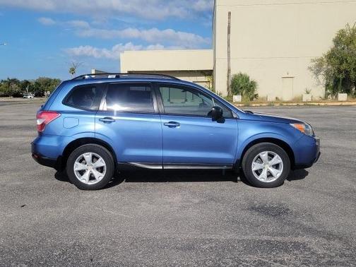 2016 Subaru Forester 2.5i