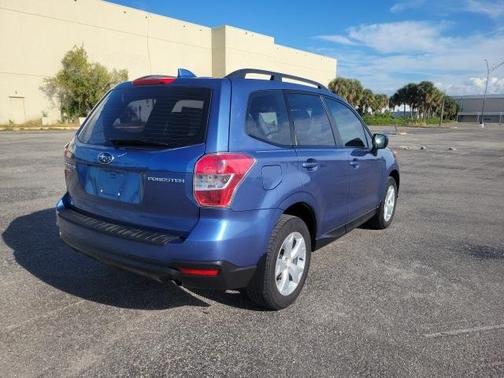 2016 Subaru Forester 2.5i