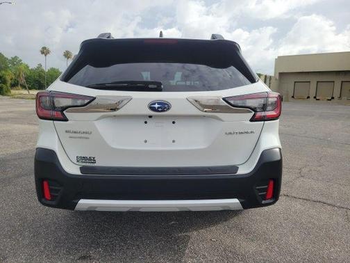 Crystal White Pearl 2020 Subaru Outback Limited