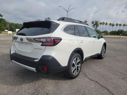 Crystal White Pearl 2020 Subaru Outback Limited