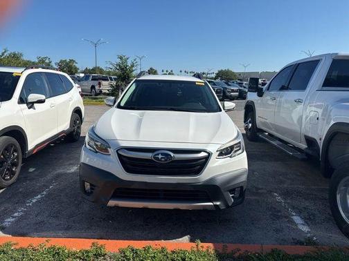 Crystal White Pearl 2020 Subaru Outback Limited