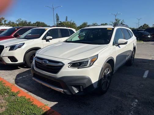 Crystal White Pearl 2020 Subaru Outback Limited