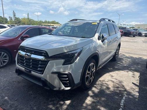 Crystal White Pearl 2023 Subaru Ascent Limited 8-Passenger