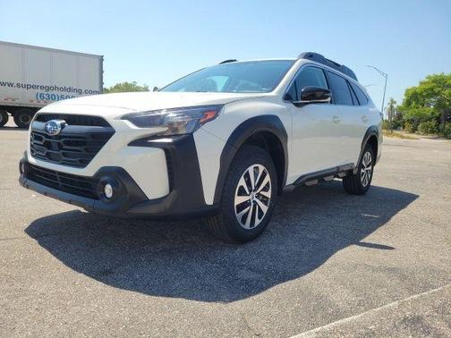 Crystal White Pearl 2023 Subaru Outback Premium