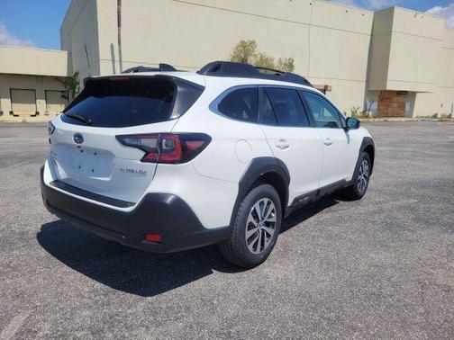 Crystal White Pearl 2023 Subaru Outback Premium