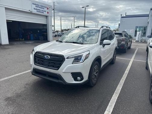 2023 Subaru Forester Premium