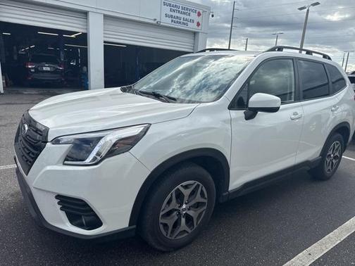 2023 Subaru Forester Premium