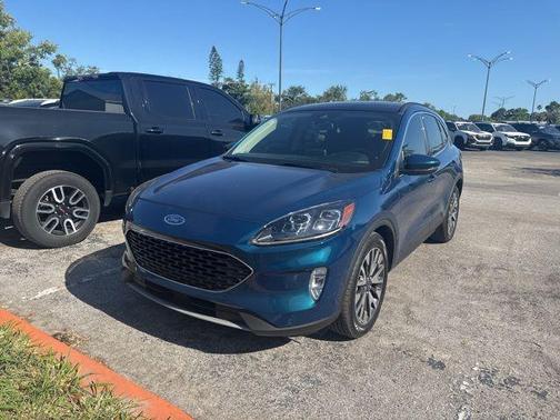 Green Metallic 2020 Ford Escape Titanium Hybrid