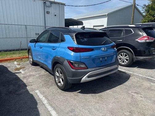 Black 2022 Hyundai KONA SEL