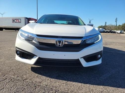 2017 Honda Civic Touring