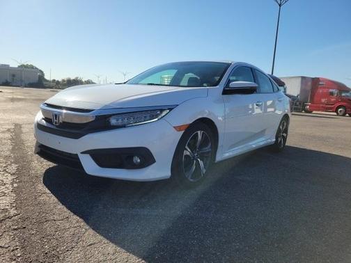 2017 Honda Civic Touring