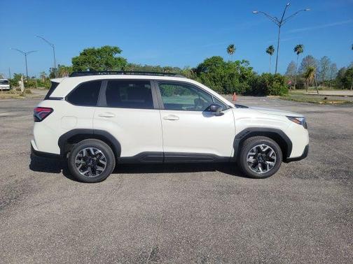White Pearl 2026 Subaru Forester Premium
