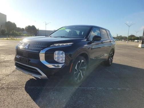 2024 Mitsubishi Outlander SE Black Edition