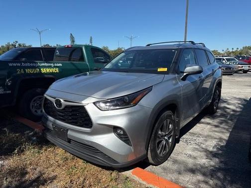2021 Toyota Highlander XLE