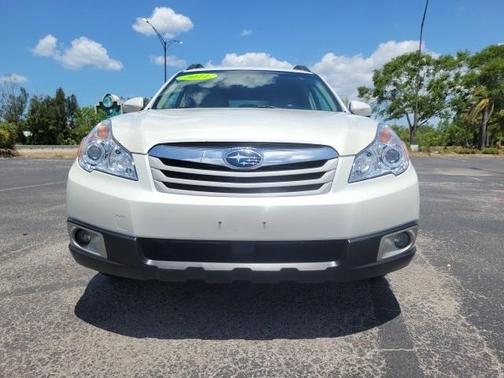 2011 Subaru Outback 2.5i Premium