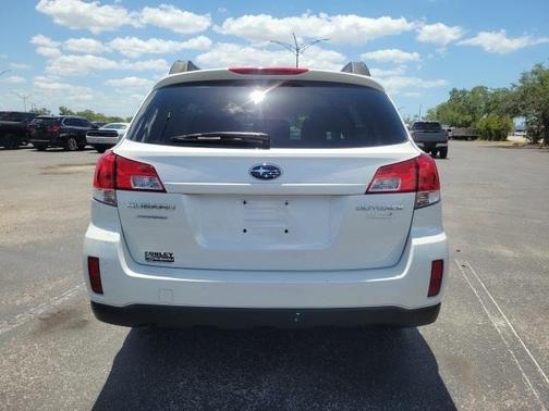 2011 Subaru Outback 2.5i Premium