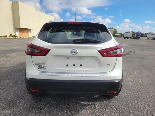 2022 Nissan Rogue Sport SL
