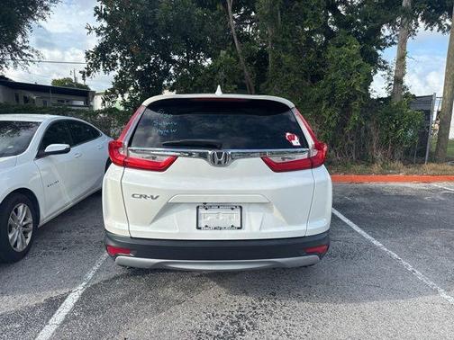 White 2018 Honda CR-V EX
